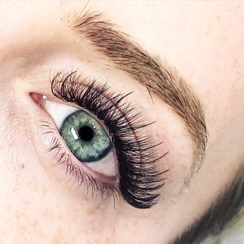 Hybrid Lashes