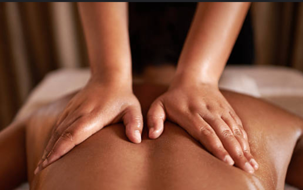 FULL BODY MASSAGE