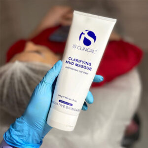 IS CLINICAL Clear Skin Facial