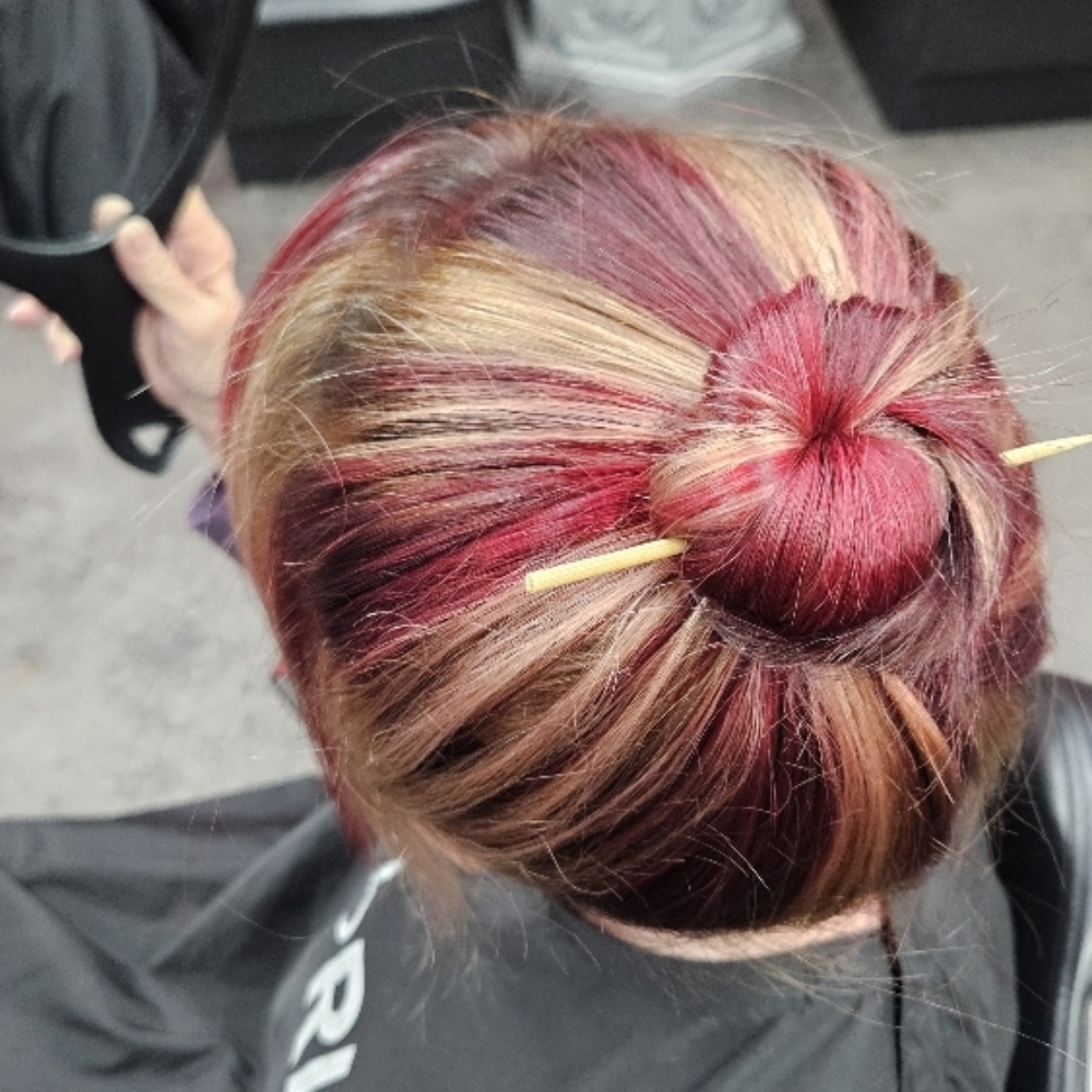 Pinwheel 3 Colors at Little Red's Cut & Dye Salon in 74066
