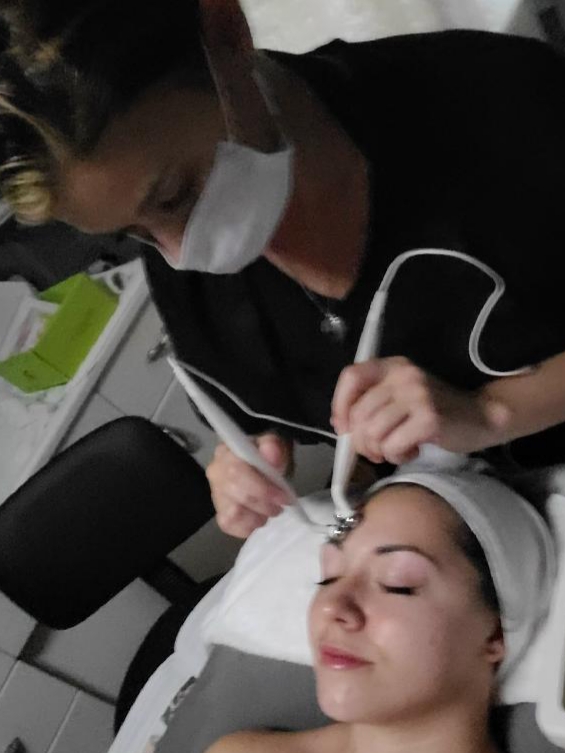 Microcurrent Facial