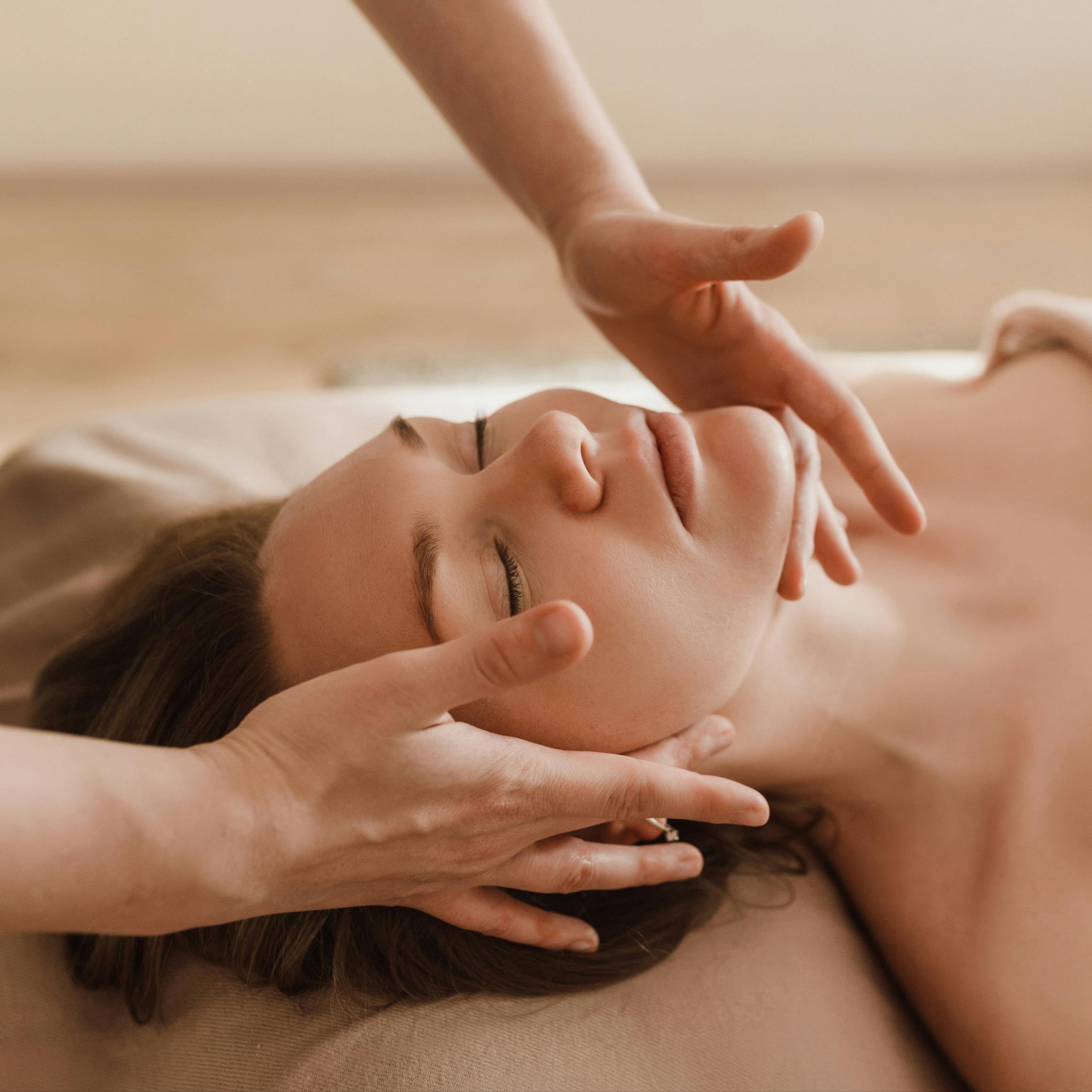 Customized European Facial- 90 min