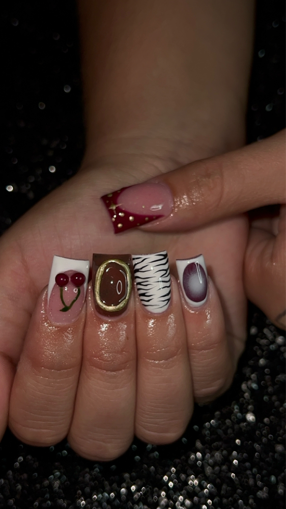 Short Acrylic Nails