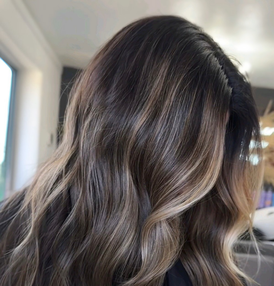 Root Smudge Add On at rissbeautyco in Mulberry, FL