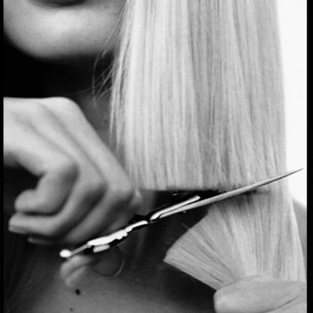 Dry Haircut / Men’s Cut at Veronica’s Vanity @ Lofts + Vici in Youngstown, OH