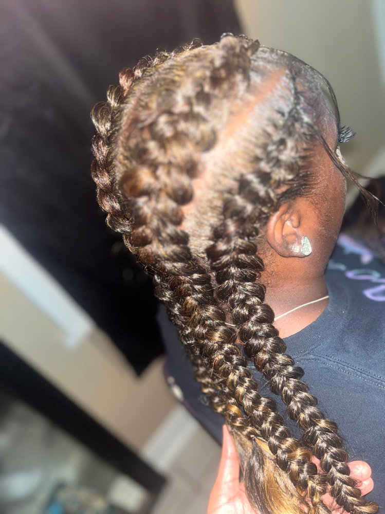 Feedin Braids 2-4 at Monaye’s in Lubbock, TX