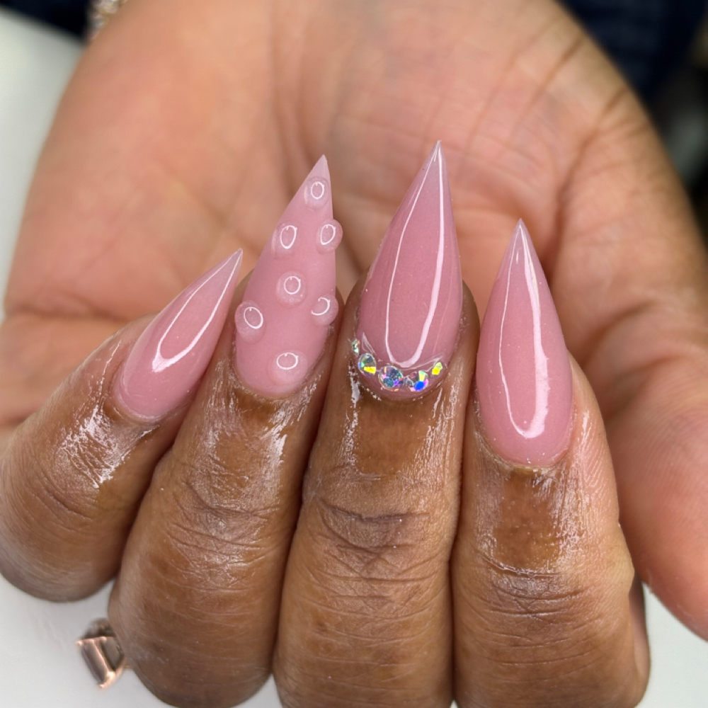 Short-medium Fullset With Design at The Polish Room by Amyre Kennedy in Toledo, OH