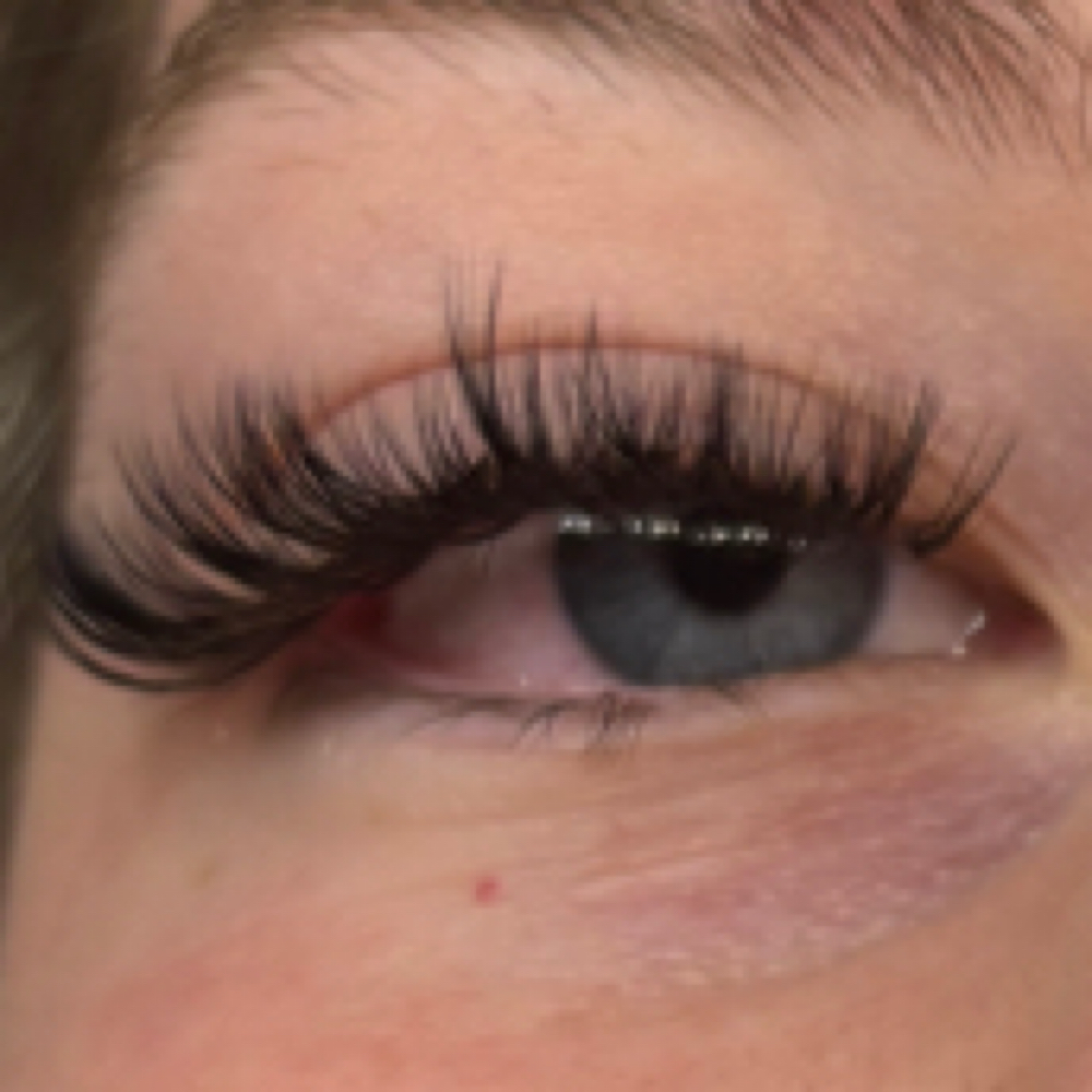 2 Week Fill In Lash Extensions at Vibes Glowtique in Alcoa, TN