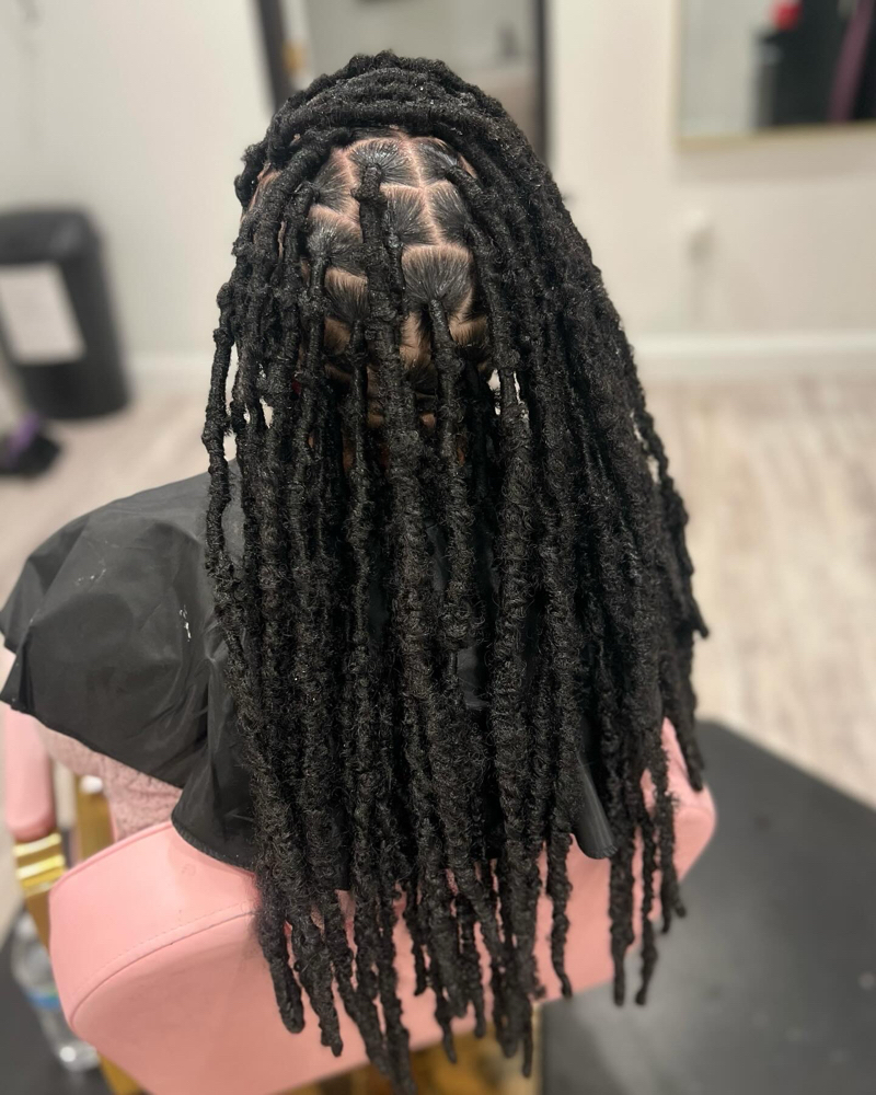 Butterfly Locs (shoulder Length)Med