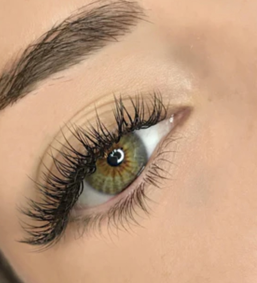 Classic Fill at HEAVENLY LASH SPA in Libertyville, IL