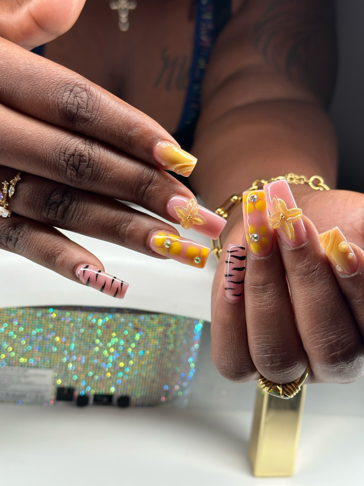 Graphic/Intense Nail Art