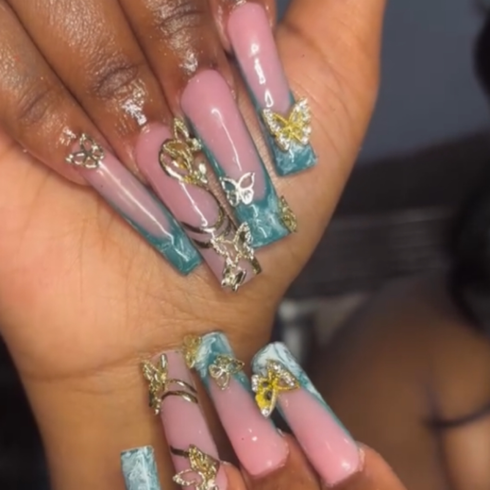 Long Inspo recreation Set Tier 2 at Klawed By Ariana in Oak Park, IL