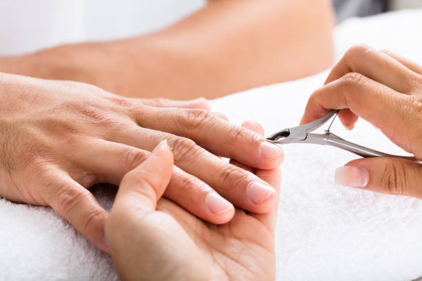 Gentleman’s Manicure