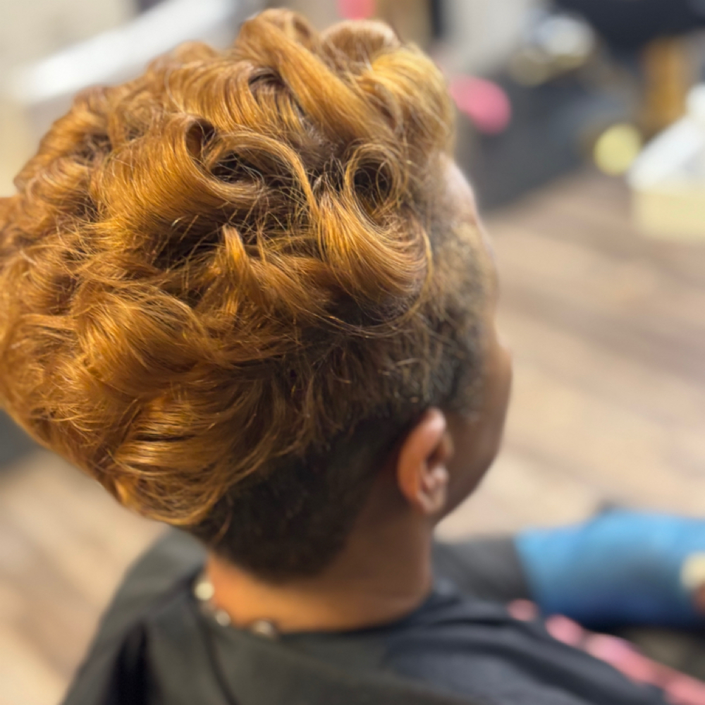 Women’s Short Haircut at JL Luxe Co in North Versailles, PA
