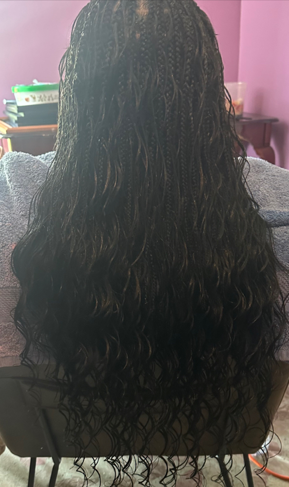 Small Bohemian Knotless