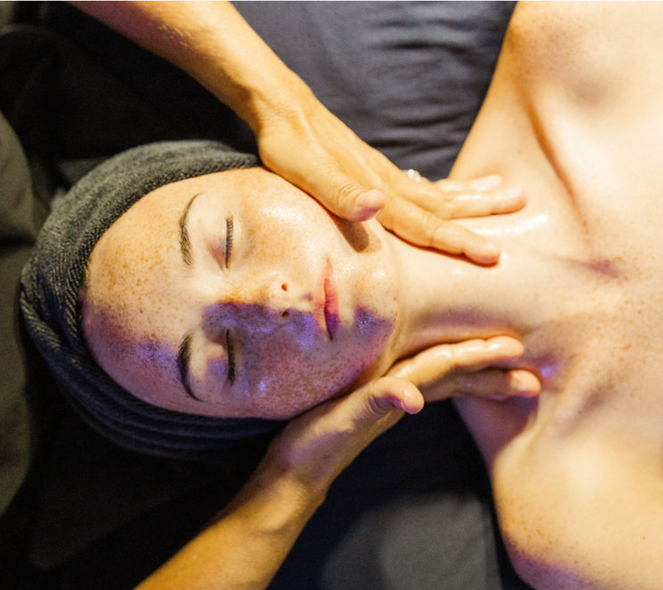 Glow And Flow Facial