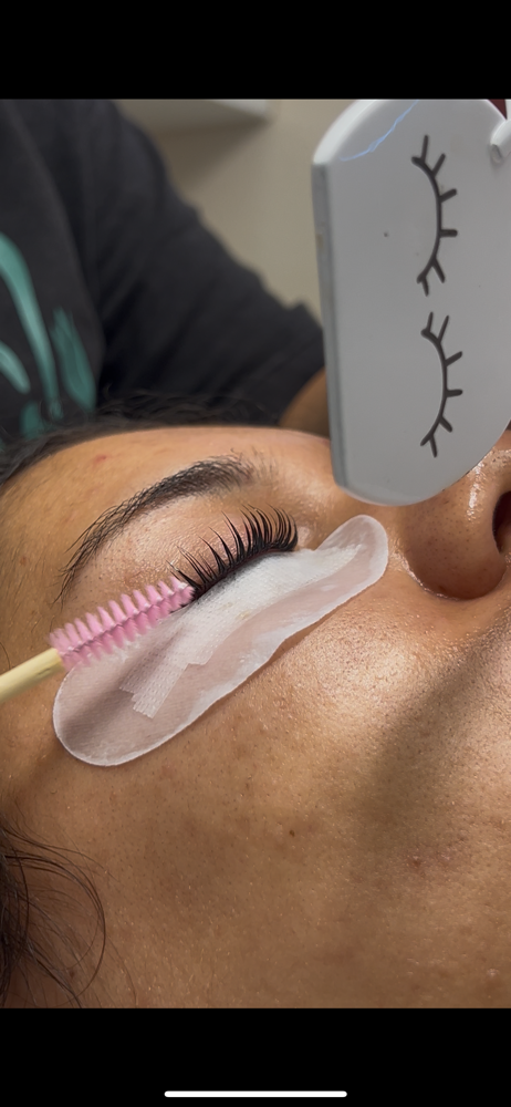 Lash Lift (NOV BUY 1 GET 1)