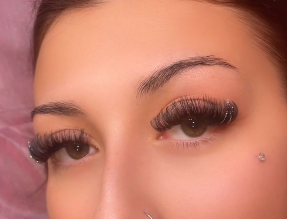 Add Glitter Lashes