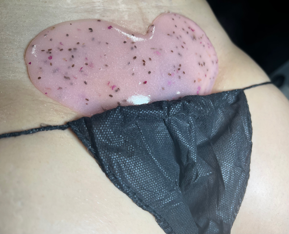Brazilian Wax + Hydrojelly VJ Mask