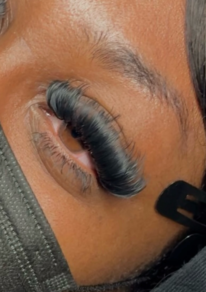 Bottom Lashes