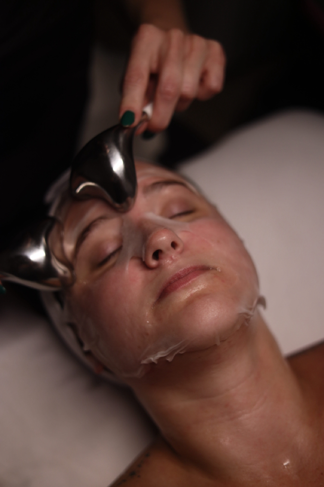 SF Facial + Relaxation Massage