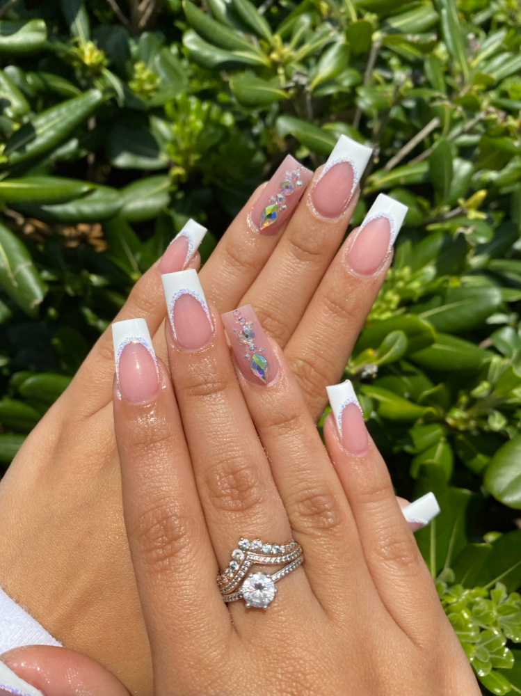 Simple French Set & Design at Kat Klawzz in Little River, SC