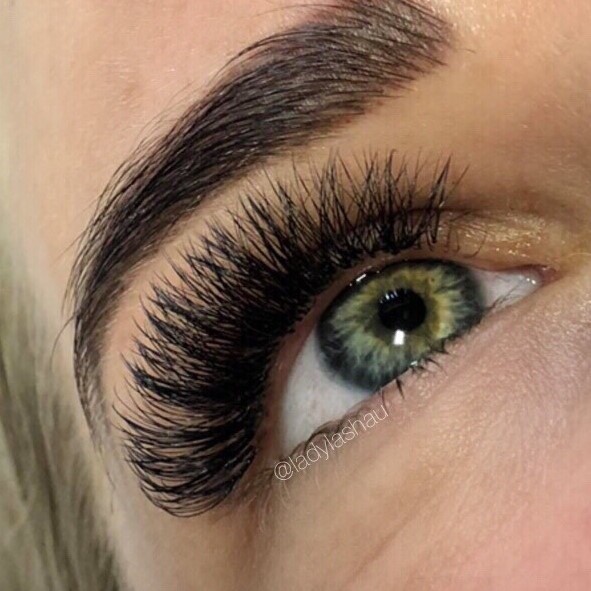 Full Set Volume Lashes