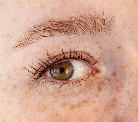 Brow Lamination + Tint + Tweeze