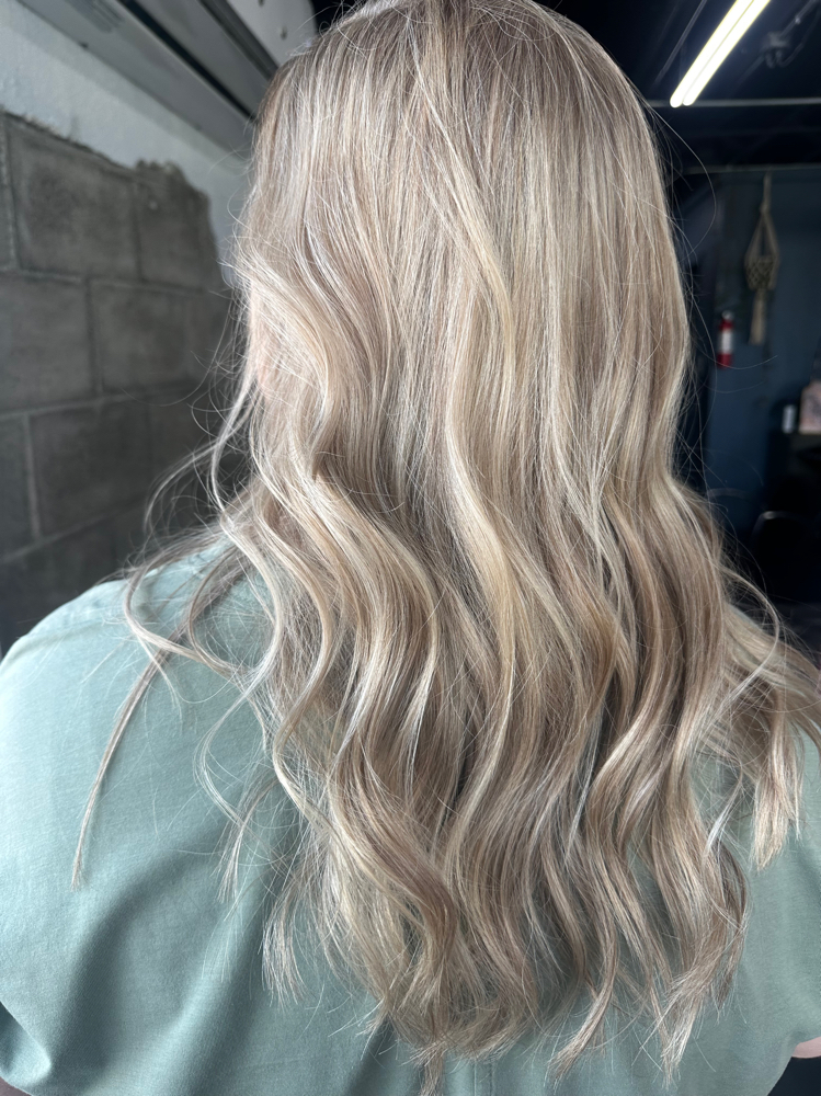 Dimensonal Blonde at The Hair Witch Project SPOKANE WA in Spokane, WA