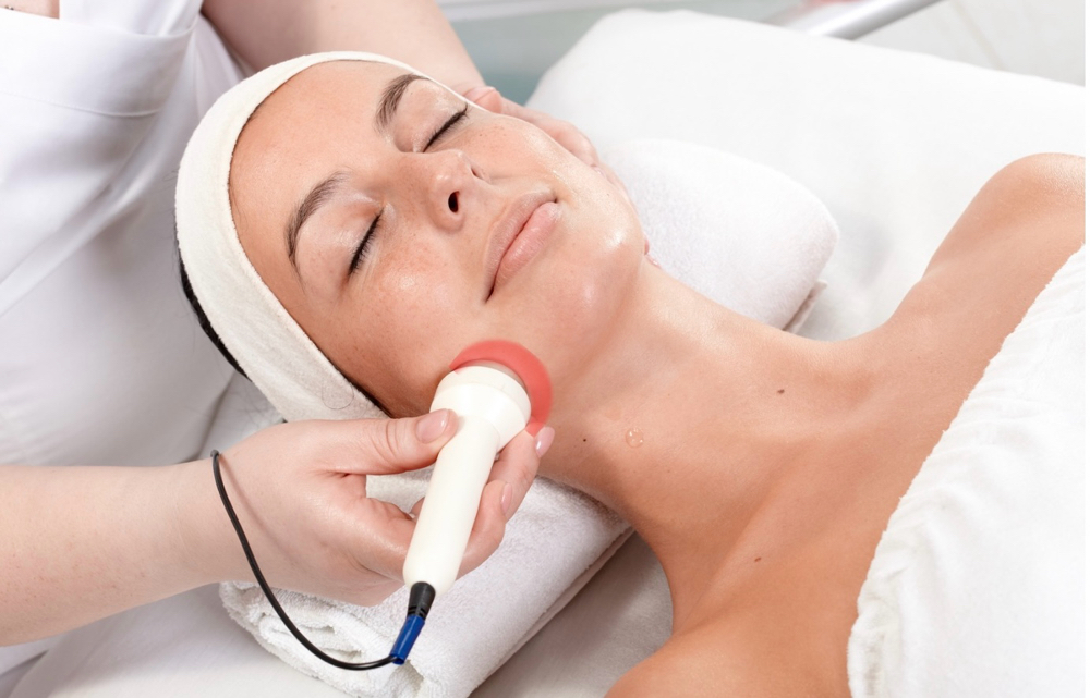 Rejuva Glo Facial-LuxeLight Series