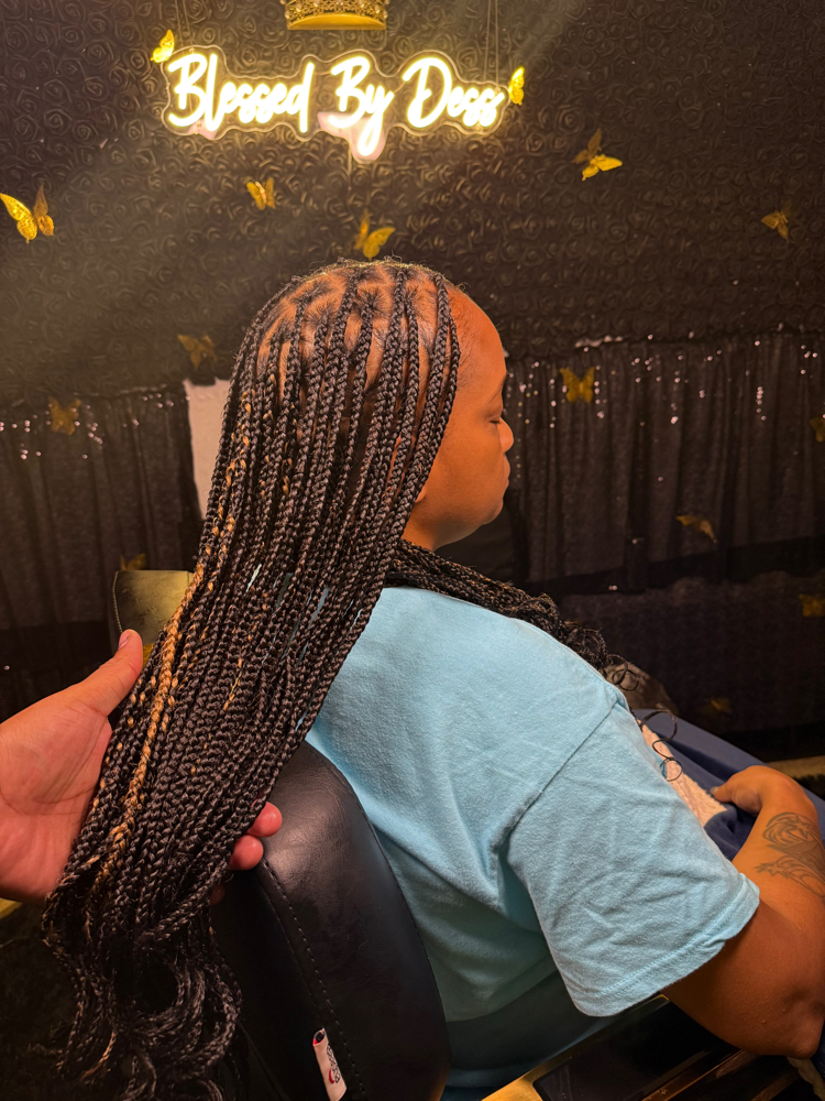 KNOTLESS BRAIDS (medium)