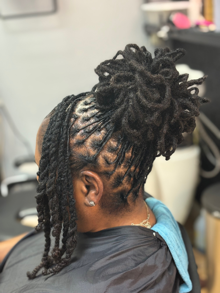 (Full Head) Loc Retwist/basic Style