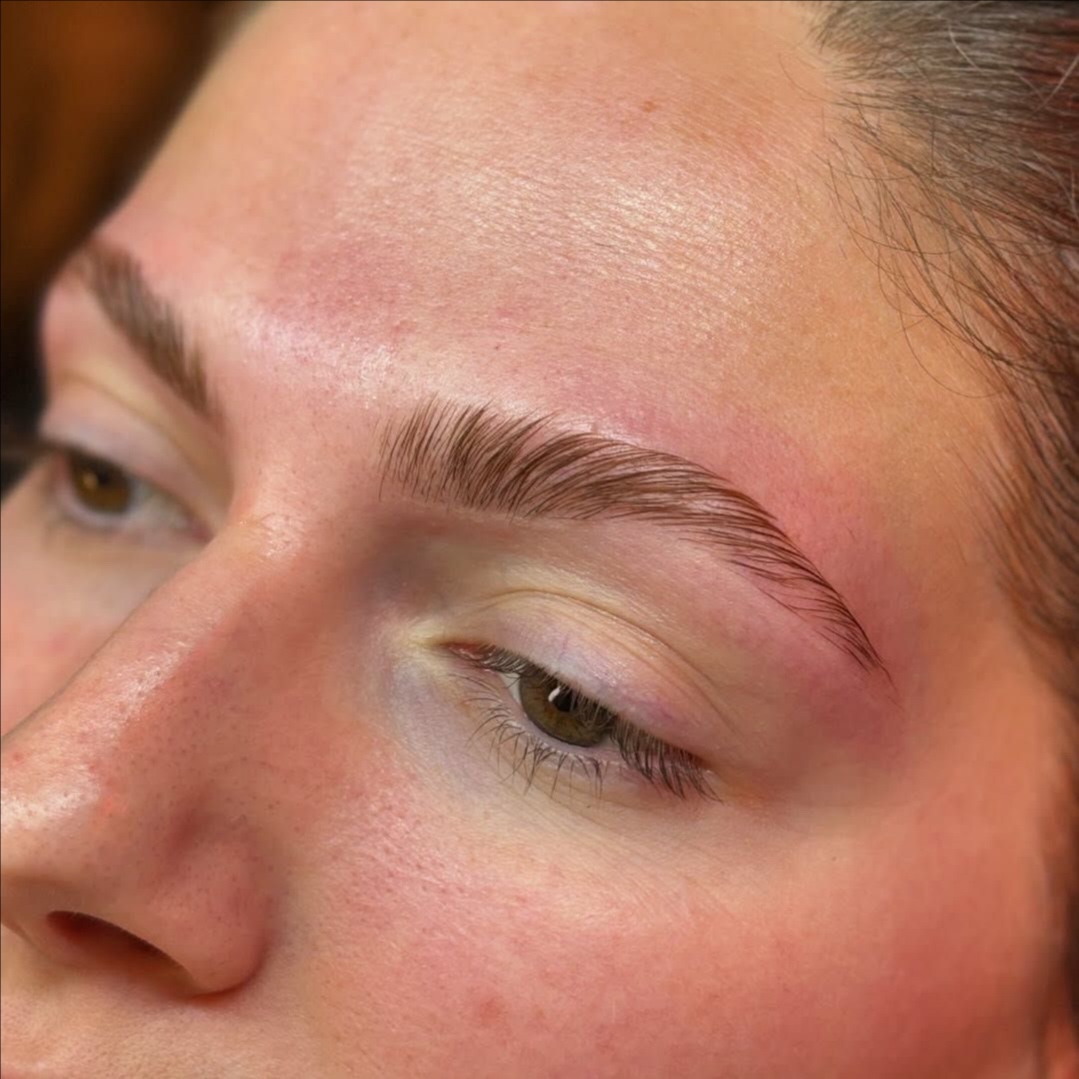 Eye Brow Lamination at Xo Nail Salon in Watseka, IL