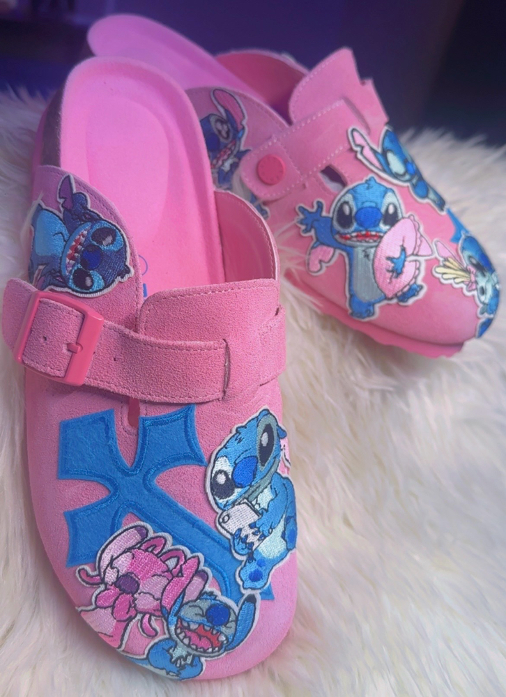 Custom Slides at DeriB On The Nailz in Roanoke, VA