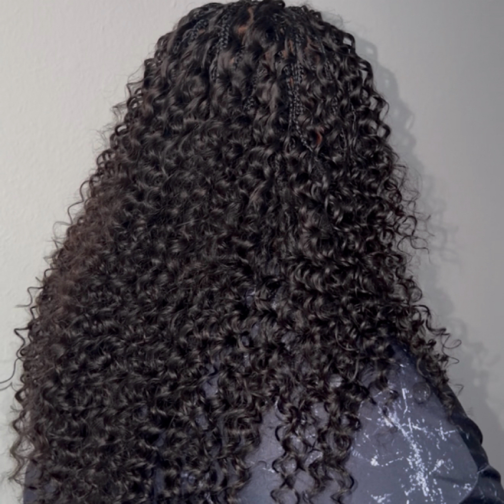 Medium Miracle Knots at TewCuteBraiding in Mobile, AL