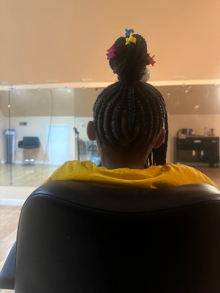 PRINCESS PONYTAIL BUN FEED-IN STYLE