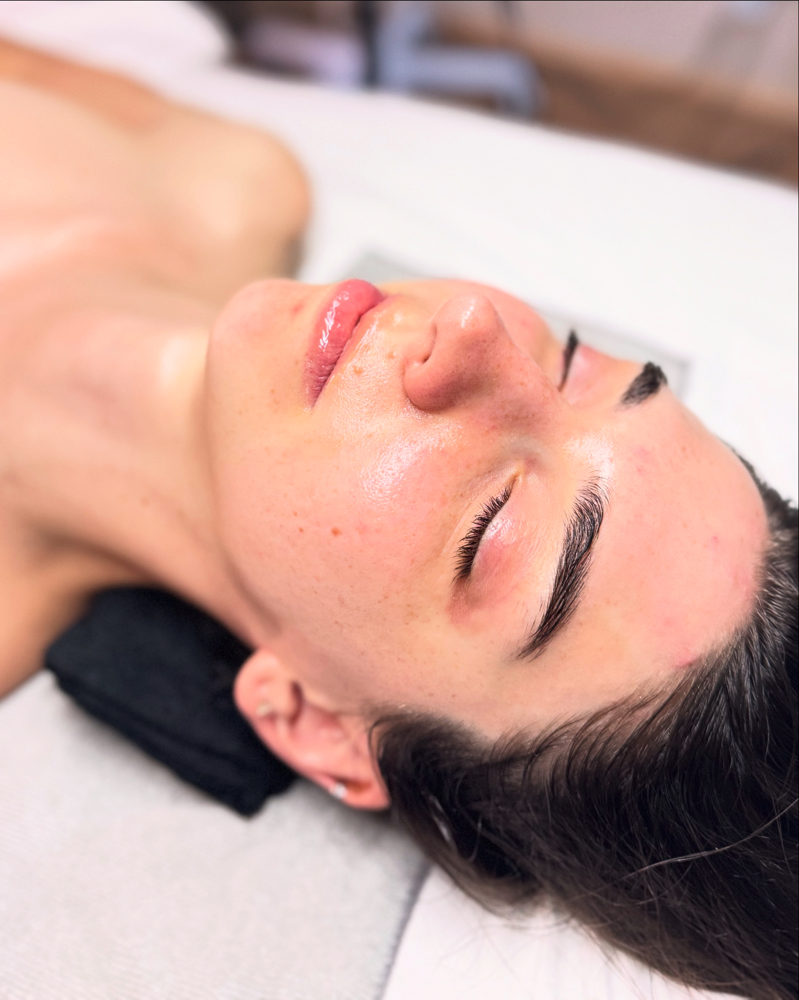 Glass Skin Facial