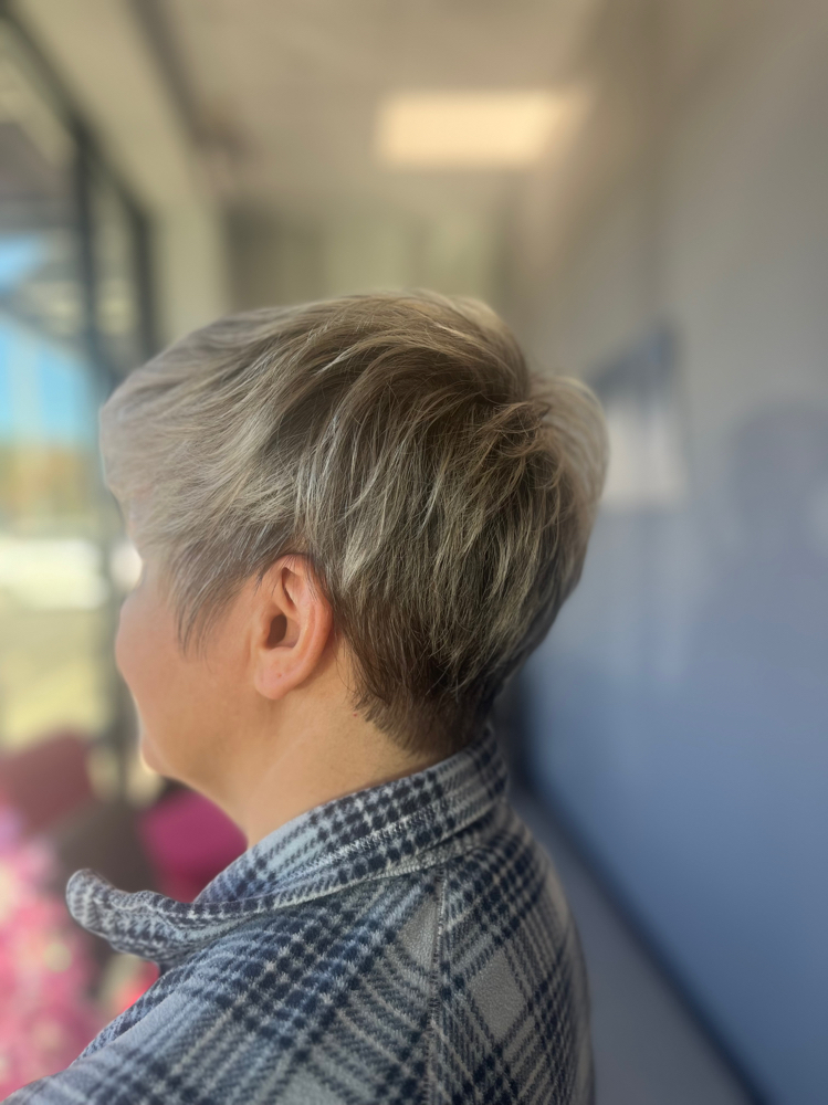 Women’s Haircut