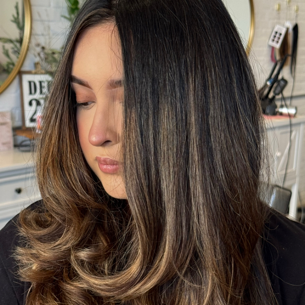 The Wash & Blowdry at Lindsey Bay Hair in Devine, TX