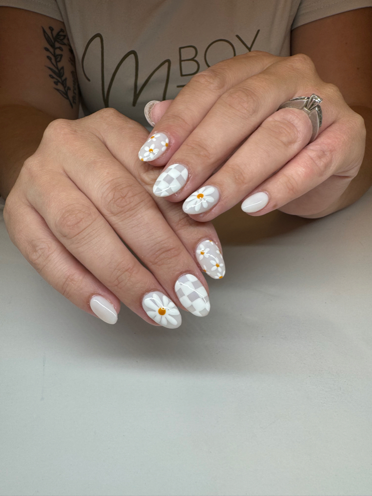 Short Gel-X Set With Designs