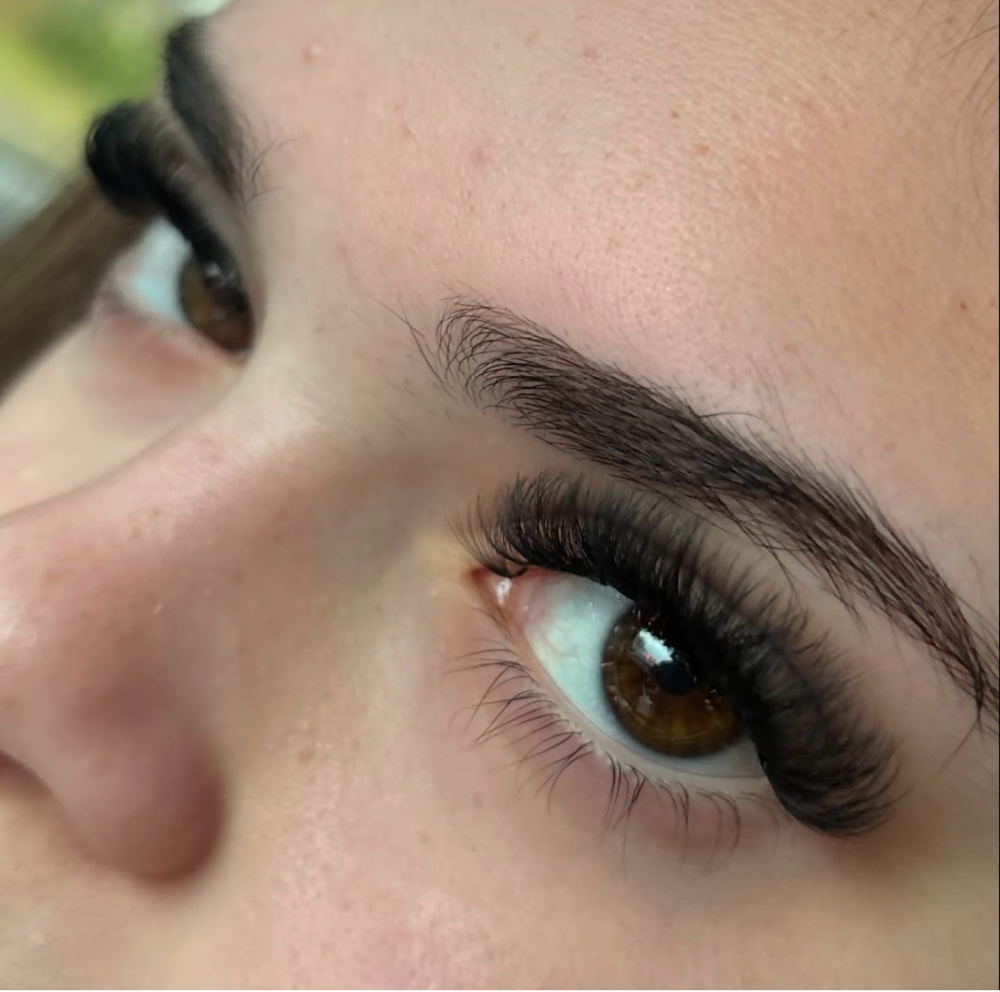 Volume Set Lash Extensions