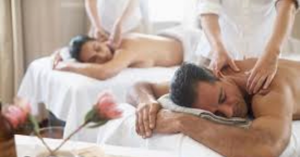 Couples hour massage