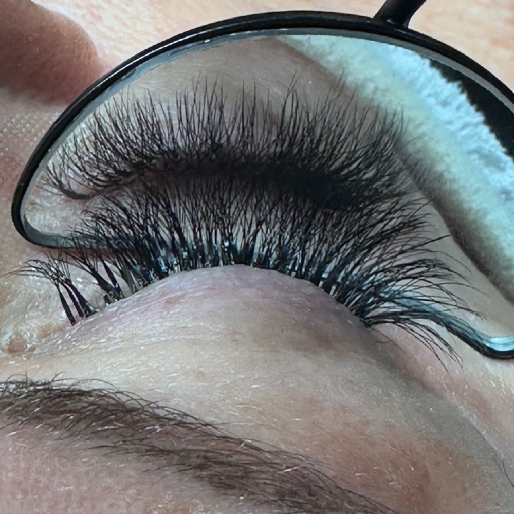 LASH EXTENSION ONE WEEK INFILL at Meadow and Blush Beauty Bar in Temecula, CA