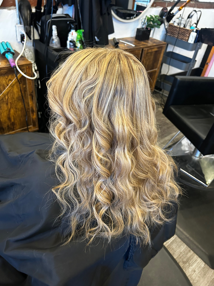 Shampoo/Style at Skyler Drake in Elwood, IN