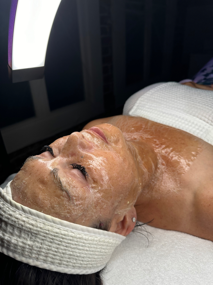 Firming peptide Facial