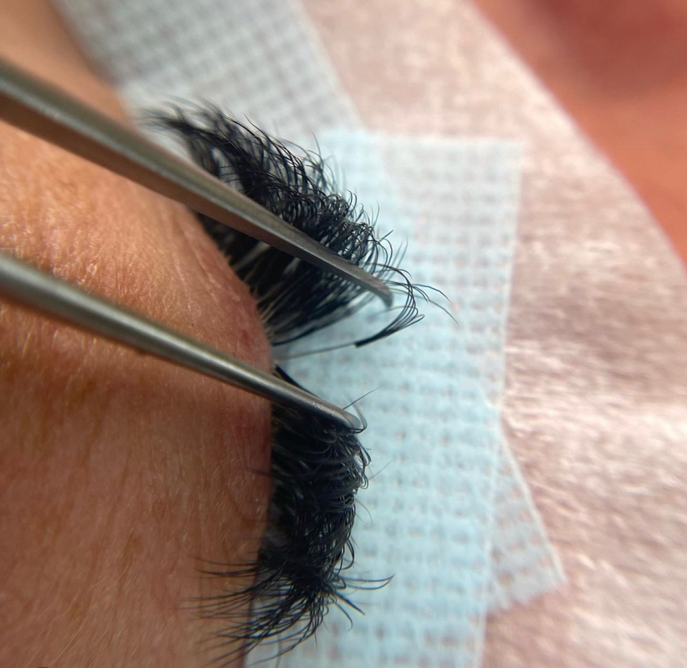 Lash Touch Up