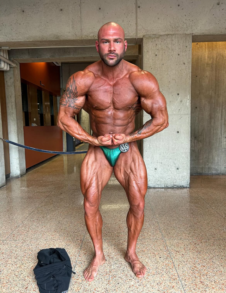 Bodybuilding Competition Tan