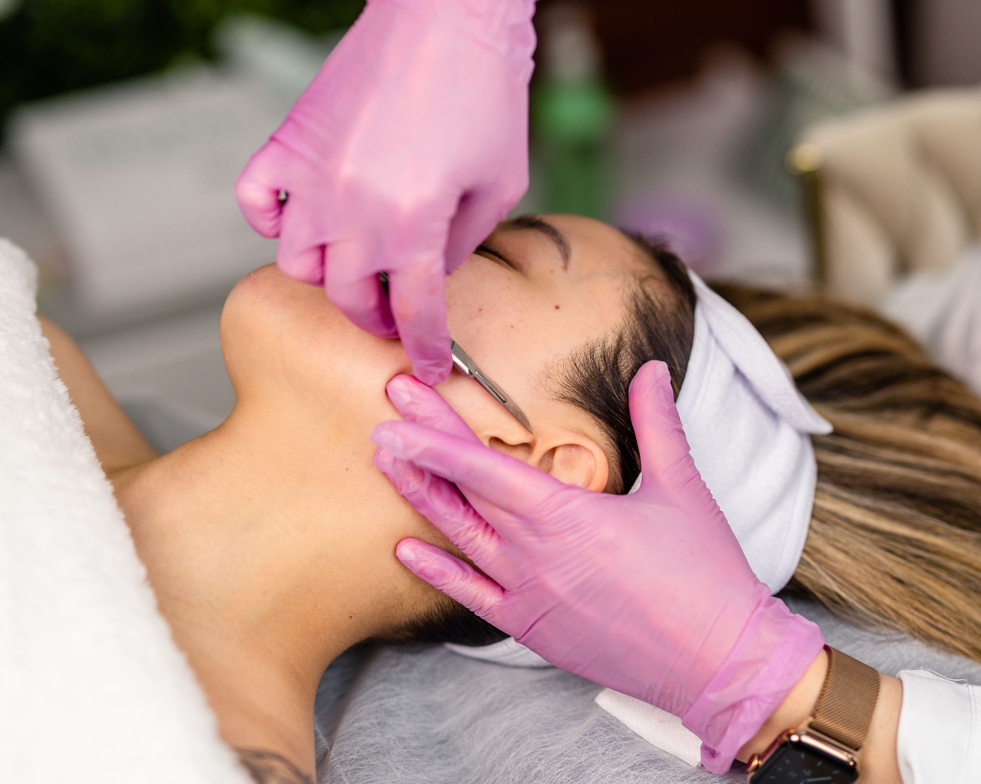 Dermaplaning Facial