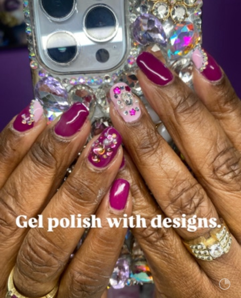No Chip Polish Manicure at Healthy Nails Spa in Hazel Crest, IL