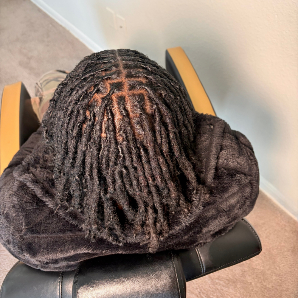 Retwist at Nappylocs in Indianapolis, IN